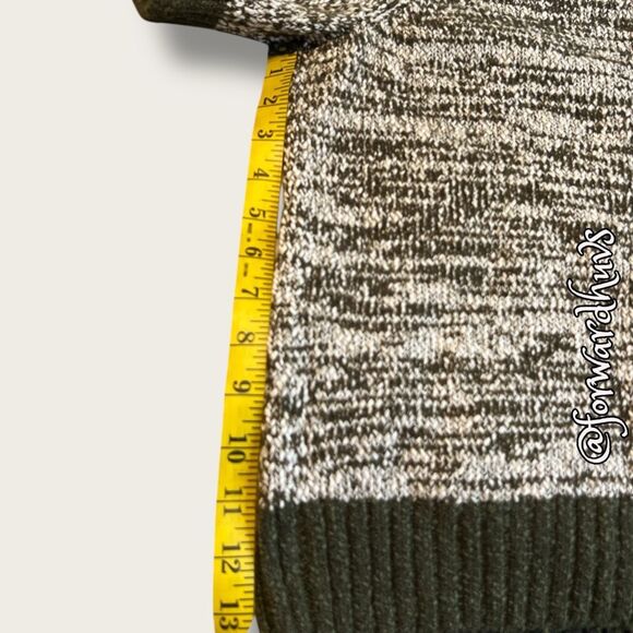 Anthropologie Moss Green Knit Sweater Tee – Versatile and Stylish - Picture 7 of 11